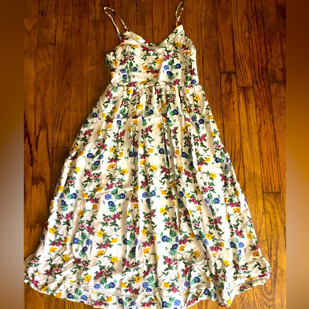 -XS beautiful floral summer dress